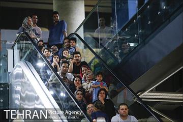 کنسرت حامد همایون در باغ کتاب 4