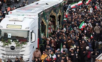 تشییع پیکر ۱۰۰ شهید مردمی و مدافع امنیت در تهران 9