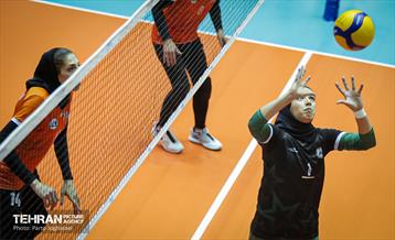 دیدار دو تیم والیبال زنان سایپا و ذوب آهن اصفهان 6