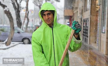 روز برفی در منطقه 8