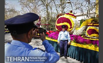 کاروان گل«استقبال از نوروز» در تهران 17