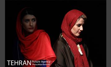 نمایش داستان عامه پسند‎ 8