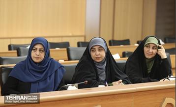 نشست صمیمانه شهردار تهران با جمعی از شعرا 6