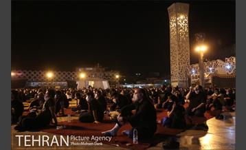 آیین عزاداری در میدان امام حسین (ع) 8