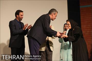 جشن برگزیدگان کانون تاتر کودک و نوجوان‎ 18
