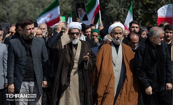 اقامه نماز جمعه در مصلی امام خمینی(ره) در تهران 27
