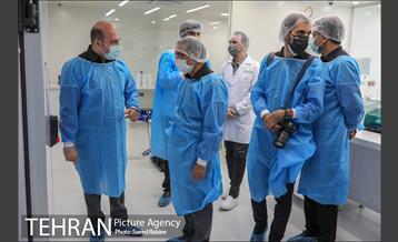 بازدید مدیرکل اداره تجهیزات پزشکی از شرکت نویان نگین پارسیان 18