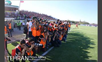 دیدار تراکتورسازی و پرسپولیس در لیگ برتر فوتبال 10