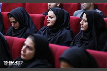 آیین تجلیل از برگزارکنندگان افتتاحیه مسابقات قهرمان شهر 12
