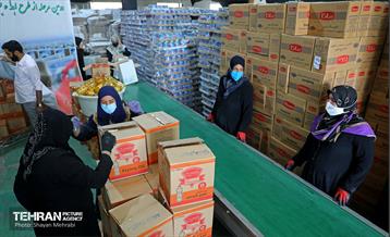 دومین مرحله از طرح اهداء بسته های معیشتی به پاکبانان 2