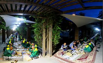 افطاری شهردار تهران با پاکبانان 9