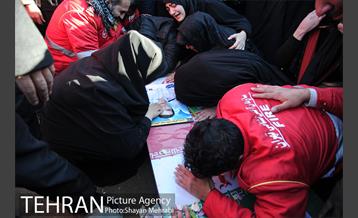 تشییع شهدای آتش نشان  در بهشت زهرا(س) -4 38