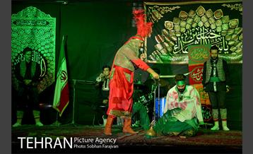 شور شیدایی در میدانگاه شهدای هفتم تیر 1