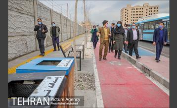 بازدید الهام فخاری از منطقه 9