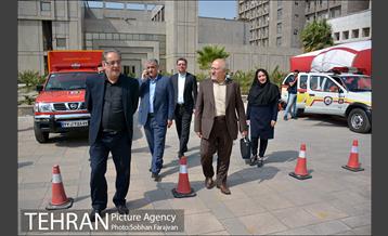 بازدید اعضای شورای اسلامی شهر از نمایشگاه آتش نشانی 1