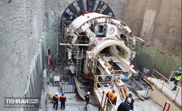مونتاژ قطعه اصلی دومین دستگاه TBM خط 10 7