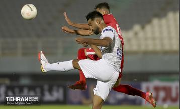 دیدار تیم های فوتبال پرسپولیس و آلومینیوم اراک 22