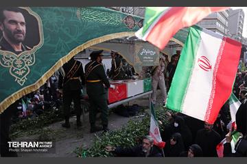 تشییع پیکر شهدای حملات آمریکایی-صهیونیستی 2