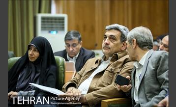 حضور شهردار تهران در صحن علنی شورا شهر 4