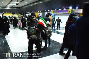 خدمت رسانی مترو در راهپیمایی 22 بهمن 12