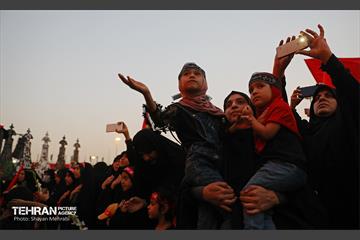 بدرقه خادمان و زائران اربعین 36