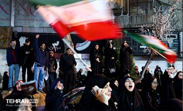 مراسم سوگواری هفتمین روز شهادت رهبر انقلاب در میدان هفت‌حوض
