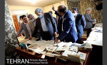 بازدید شهردار تهران از مرکز اسناد بلدیه 1