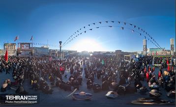 نجات اهل عالم با حسین است  44