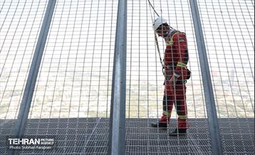 مسابقه پله‌نوردی آتش‌نشانان در برج میلاد 5