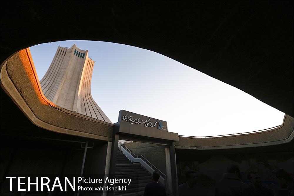 مجموعه فرهنگی هنری برج آزادی 26