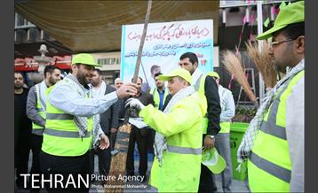 اجرای طرح همیاری با پاکبانان 12