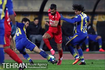 دیدار تیم های فوتبال پرسپولیس و گسترش فولاد