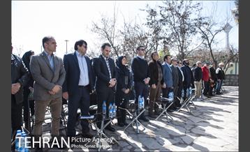 مراسم درختکاری مرکز مدیریت محیط زیست و توسعه پایدار 4