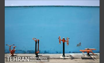 دیوار های رنگی محله هرندی 10