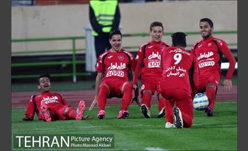 دیدار تیم های فوتبال پرسپولیس و سایپا