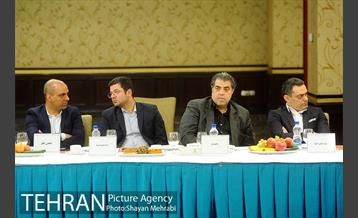 نشست هم اندیشی مدیرعامل سازمان زیباسازی، مدیران کل روابط عمومی بانک های عامل و مدیران شرکت های تبلیغاتی 13