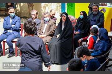 مراسم تقدیر از معلمان مدرسه کودکان اتیسم 9