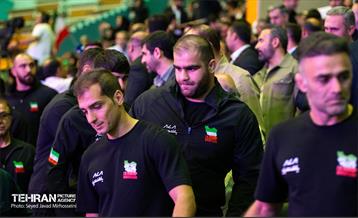 مراسم تجلیل از کشتی‌گیران قهرمان (جشنی برای ایران)  12