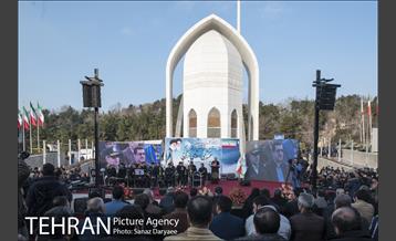 آیین برافراشتن بزرگترین پرچم جمهوری اسلامی-۲ 16