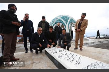 حضور شهردار تهران در گلزار شهدای کرمان 16