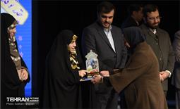 مراسم تجلیل از بانوان مدافع سلامت 30