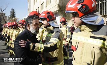 تشییع پیکر شهید آتش‌نشان «قریب رضا دارابی» 27