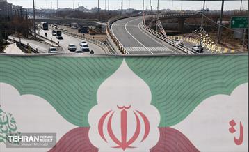 تقاطع سه سطحی بزرگراه‌های شهید نواب صفوی(شهید یارجانی) و شهید تندگویان 12