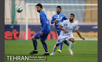 دیدار تیم‌ های فوتبال استقلال تهران و استقلال خوزستان
