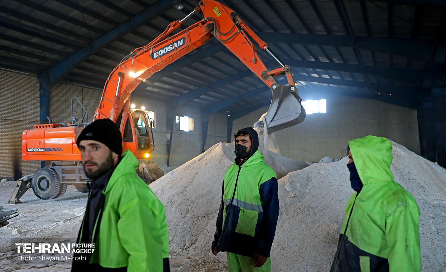 بازدید اصحاب رسانه از خدمات برف‌روبی منطقه 5 شهرداری تهران 5