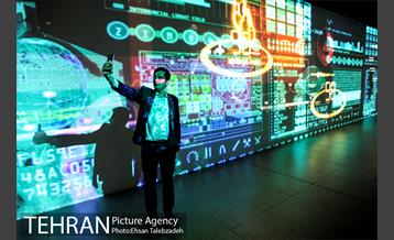 شبگردی اصحاب رسانه در باغ کتاب تهران 24