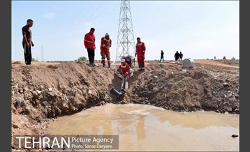 عملیات تخلیه کامل آب شهرک مسکونی پیام اهواز 35