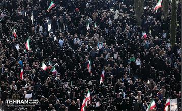 اجتماع مردم تهران در پی شهادت رهبر انقلاب - 1 31