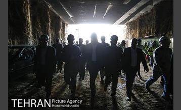 مراسم اتصال جبهه های حفاری شمالی و جنوبی تونل زیر گذر استادمعین 7