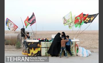 پیاده روی زائران به سمت کربلا از مرز شلمچه 24